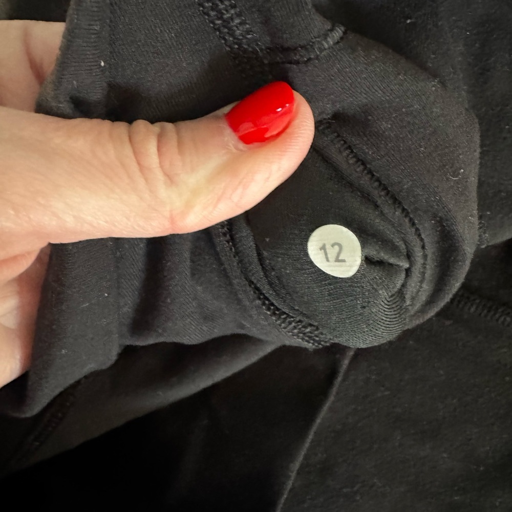Lululemon Athletica Black Leggings - Picture 3 of 9